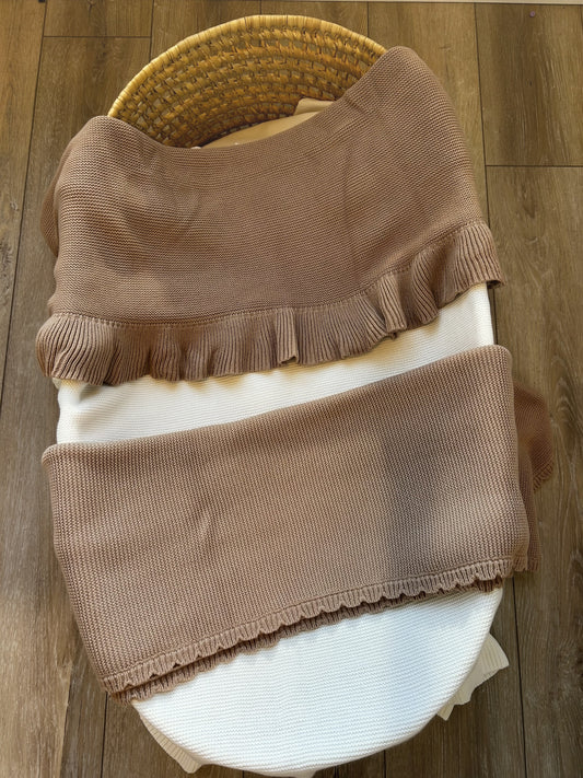 Ruffles Knit Blanket ♡ Mocha