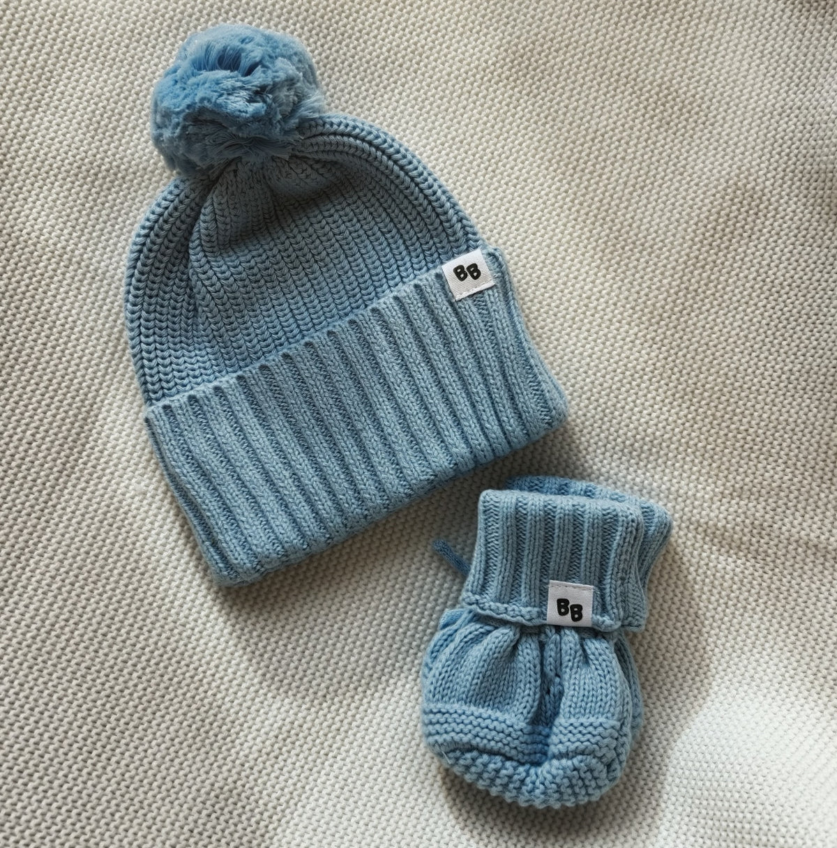 Beanie & Booties ♡ Mist